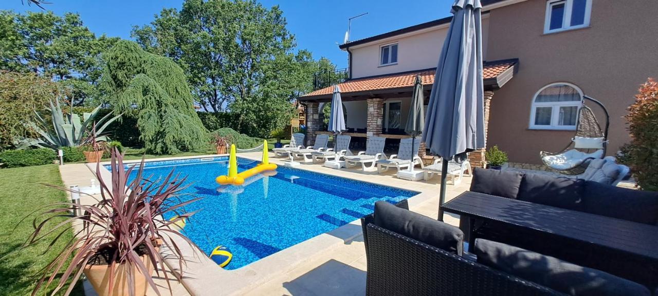Villa Agava Umag Exterior foto