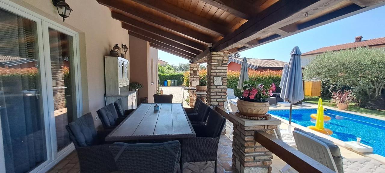 Villa Agava Umag Exterior foto