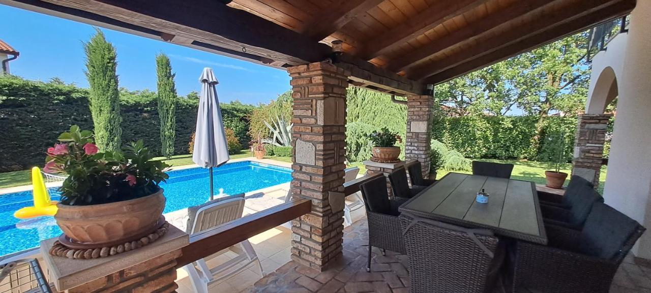 Villa Agava Umag Exterior foto