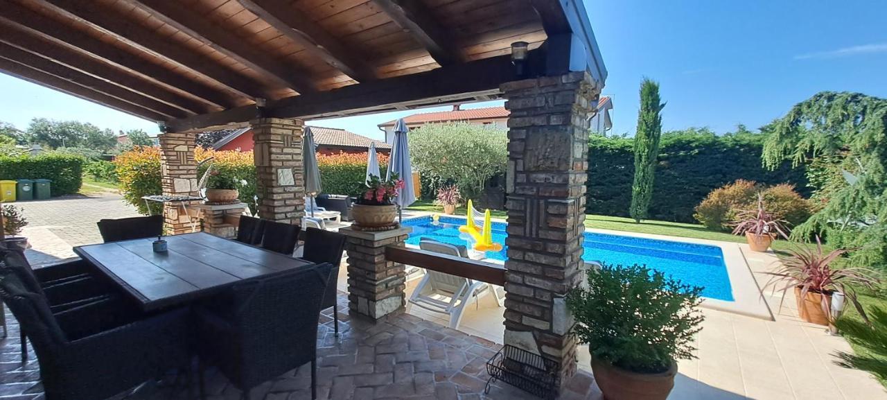 Villa Agava Umag Exterior foto